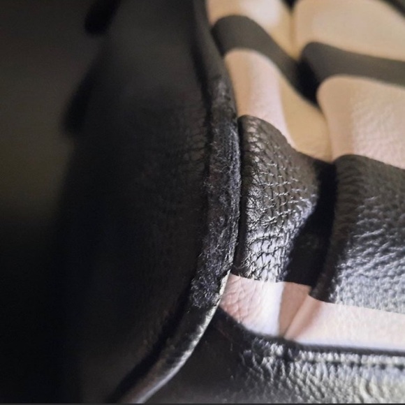 Betsey Johnson Crossbody Bag - Picture 10 of 12